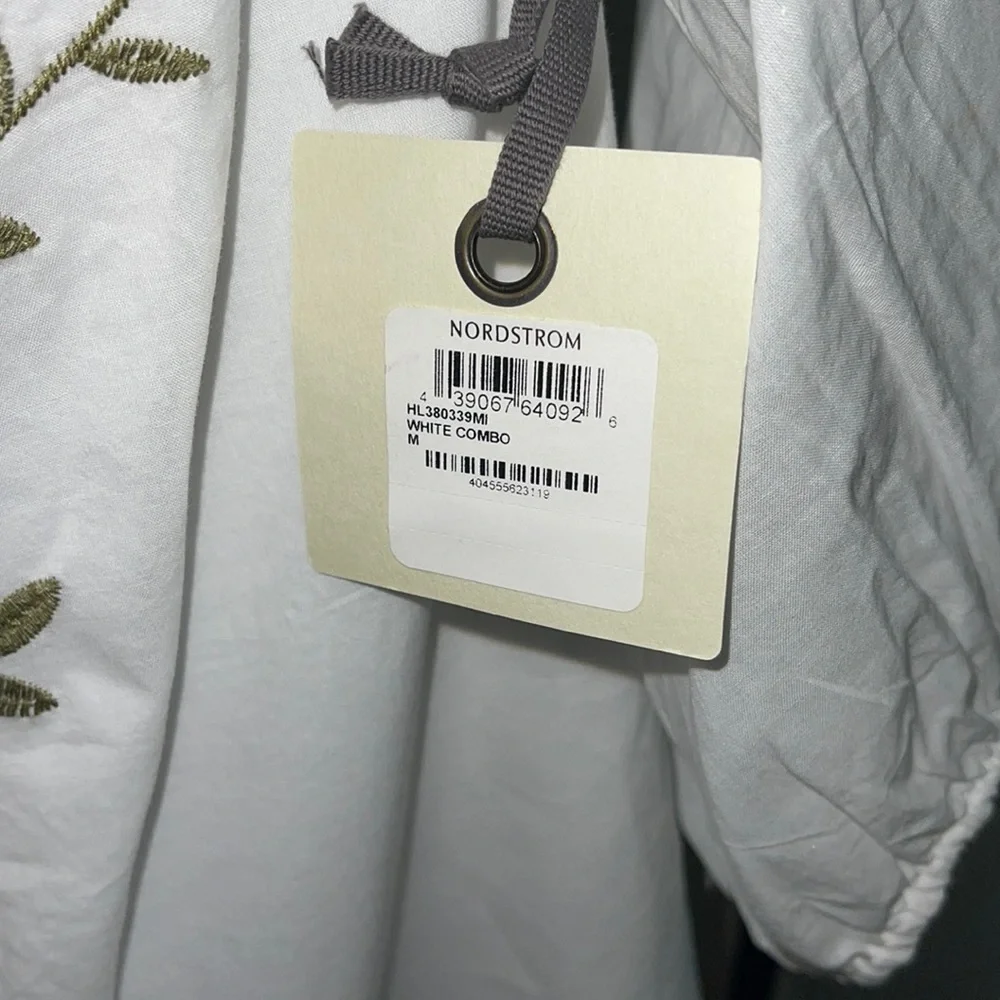 Hinge Sheath Embroidered White Dress Size Medium NWT - Picture 16 of 16